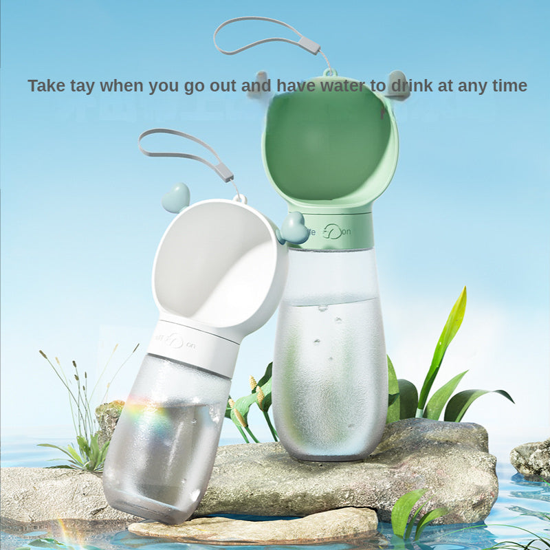 MegaPaw:Portable food and water bottle for dogs