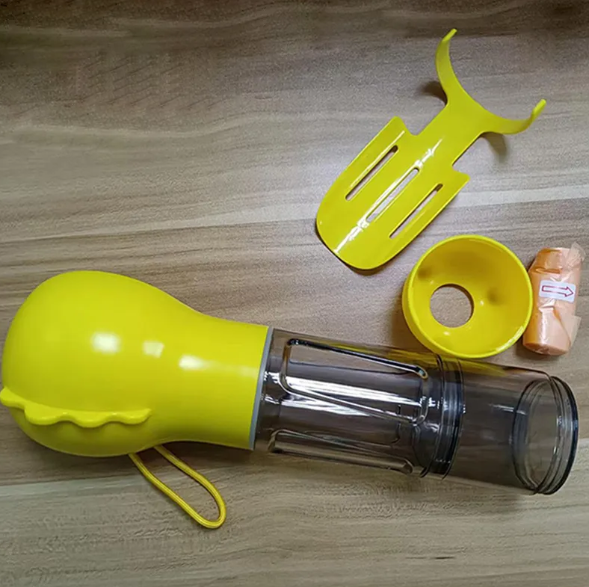 MegaPaw:Portable water bottle for pets